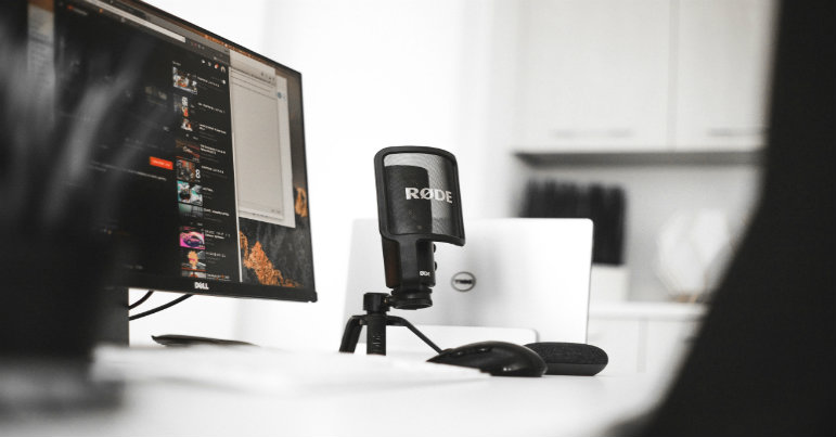 microphone equipment for Business Podcasting